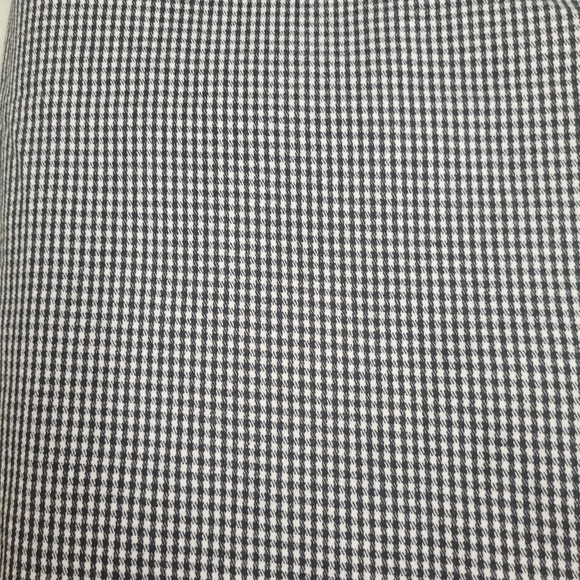 New polyester blend herringbone fabric one yard by 58" - Picture 7 of 8